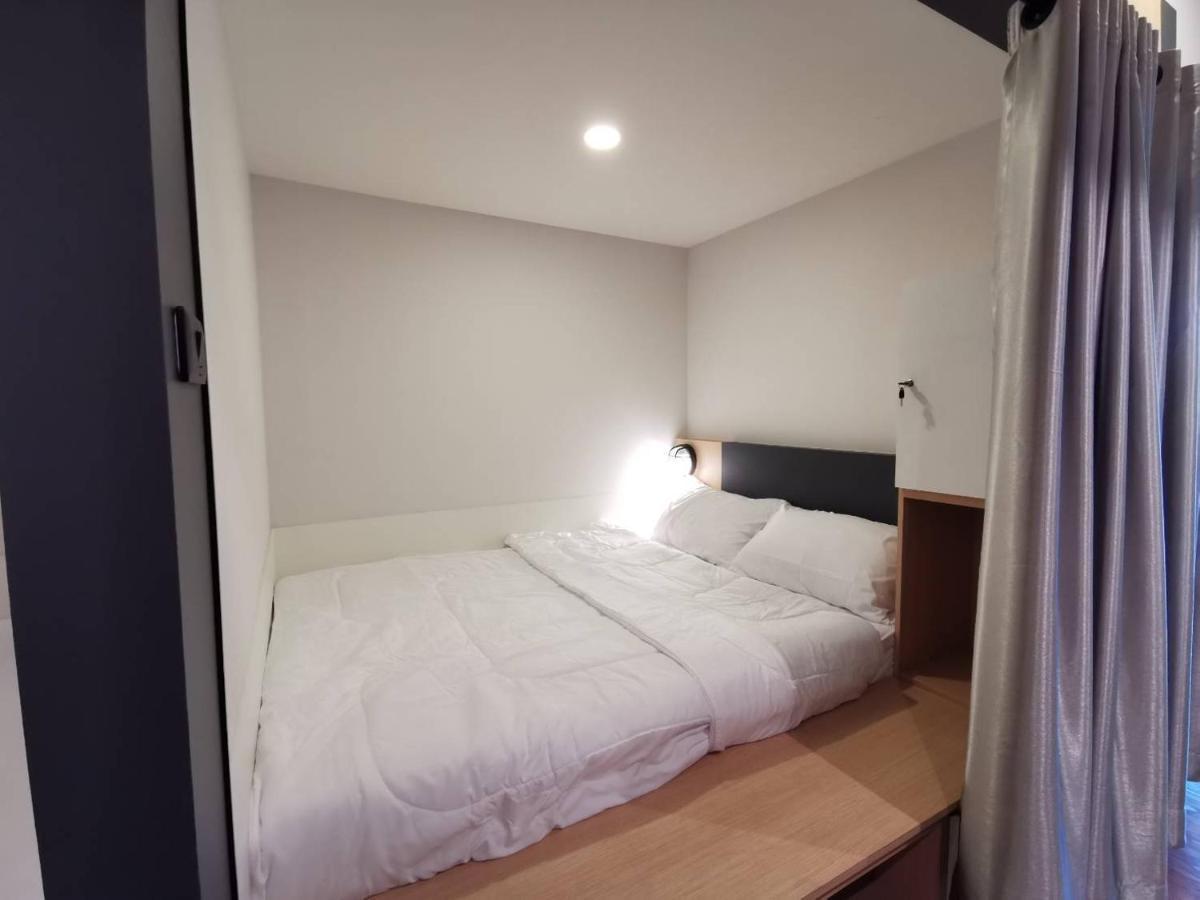 W2 Hostel Чиангмай Экстерьер фото