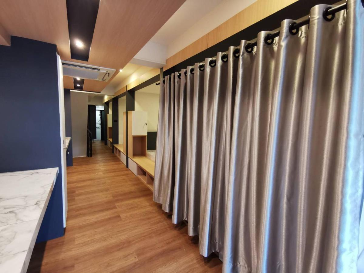 W2 Hostel Чиангмай Экстерьер фото
